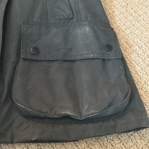 Barbour - Picture 3 of 10